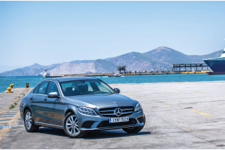 Mercedes-Benz C180 9G-Tronic 156Ps 